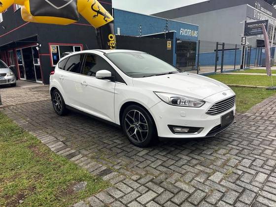 FORD FOCUS 2.0 TITANIUM 16V FLEX 4P POWERSHIFT FORD FOCUS 2.0 TITANIUM 16V FLEX 4P POWERSHIFT